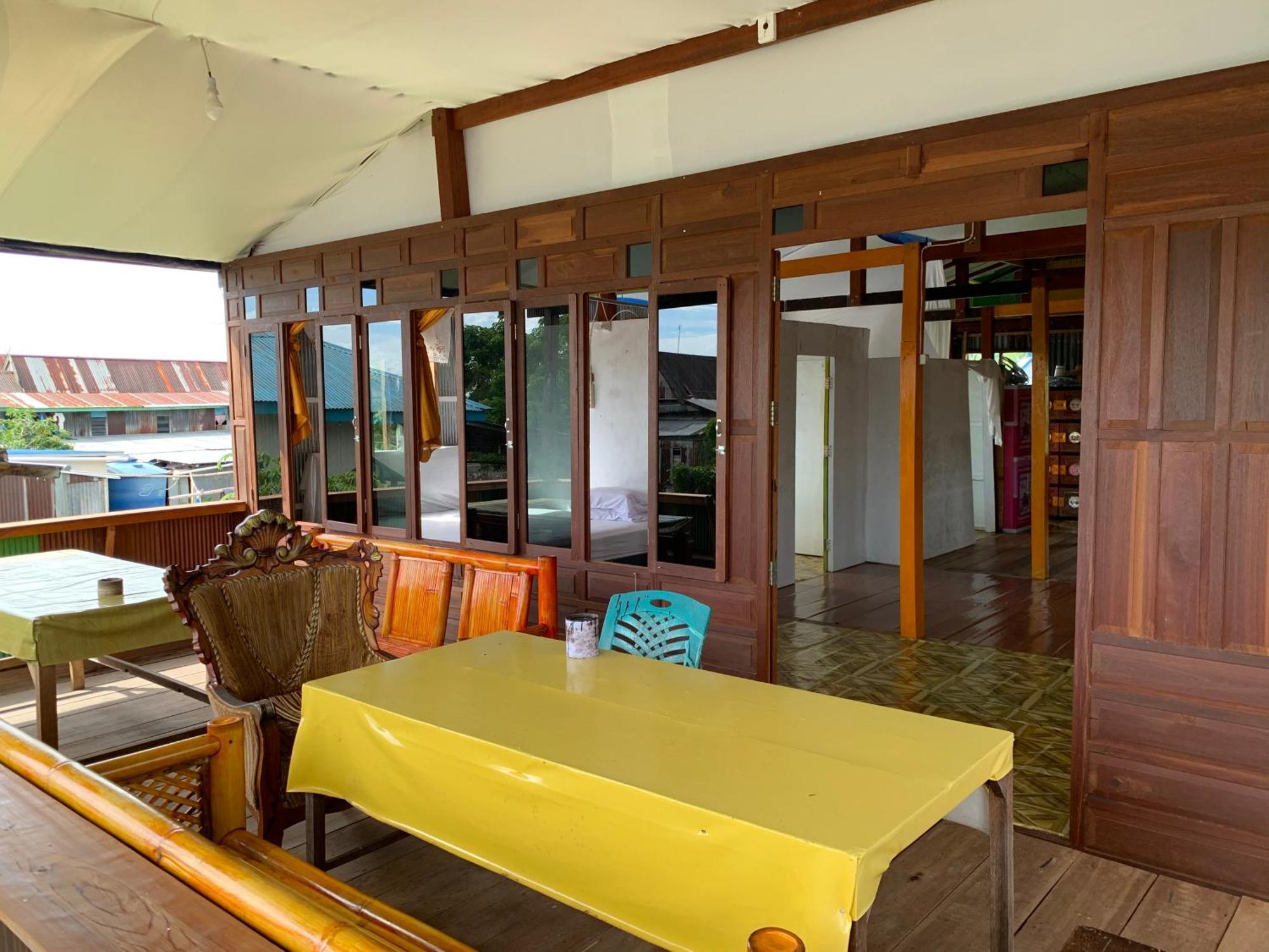 Nasrul House Homestay For Backpackers Maros Esterno foto